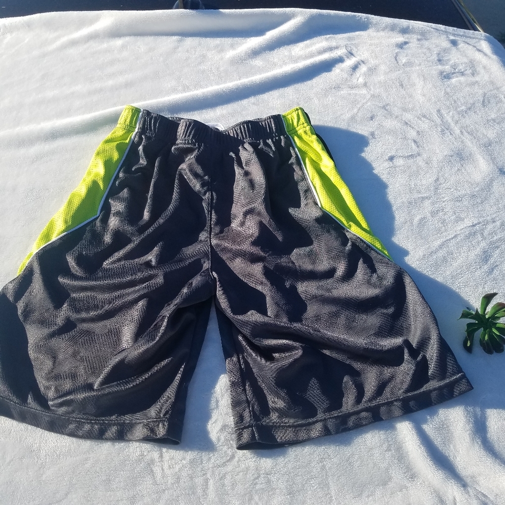 Energy Zone Shorts